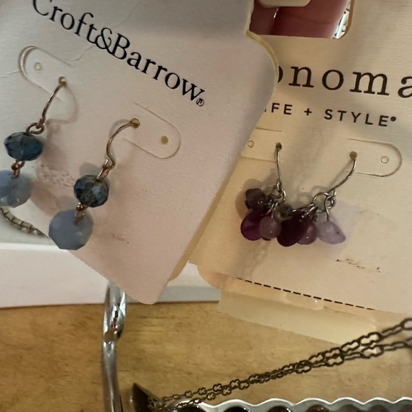 2 sets of earrings - Picture 4 of 6